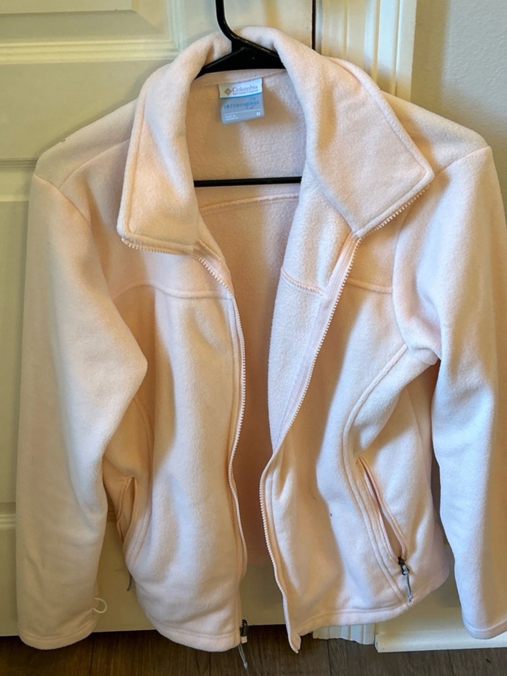 Columbia Women's Light Pink Fleece Jacket
